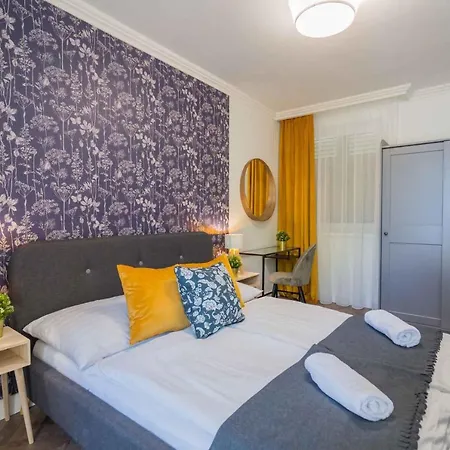 Nyaraló In - Balaton 20009 Siófok