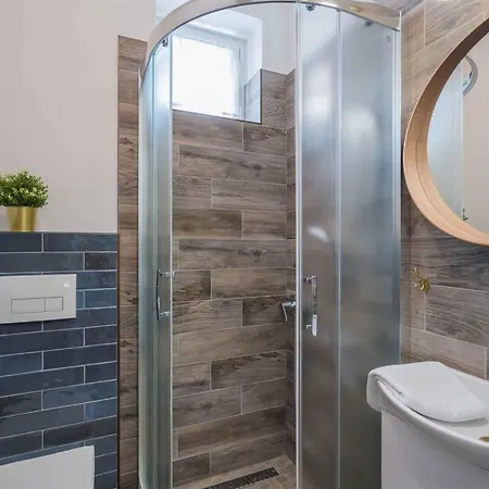 In - Balaton 20009 Nyaraló