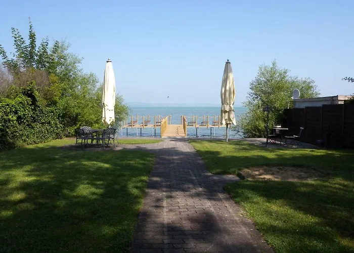 In - Balaton 20009 펜션