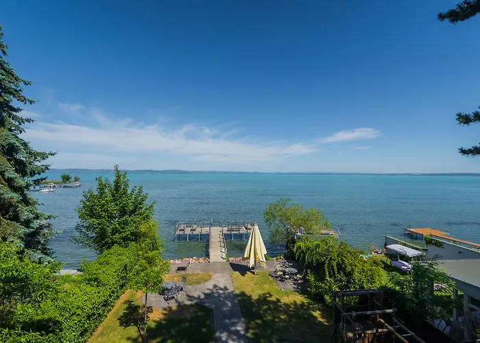 펜션 In - Balaton 20009 시오포크